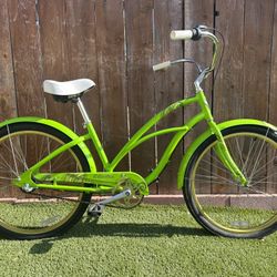 XMas Special. Electra Coaster 3 Women’s beach cruiser. 3 Speed 26 Inch.  Aluminum. 