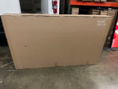 Tv Samsung 85", QN85QN90C, 4k, NeoQled, Google, Excellent