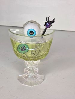 Bath Body Works Halloween Eyeball Cocktail Glass Wallflowers Fragrance Plug in