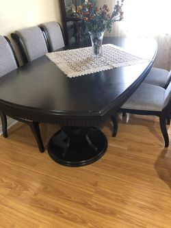 Excellent Condition Furniture For Sale