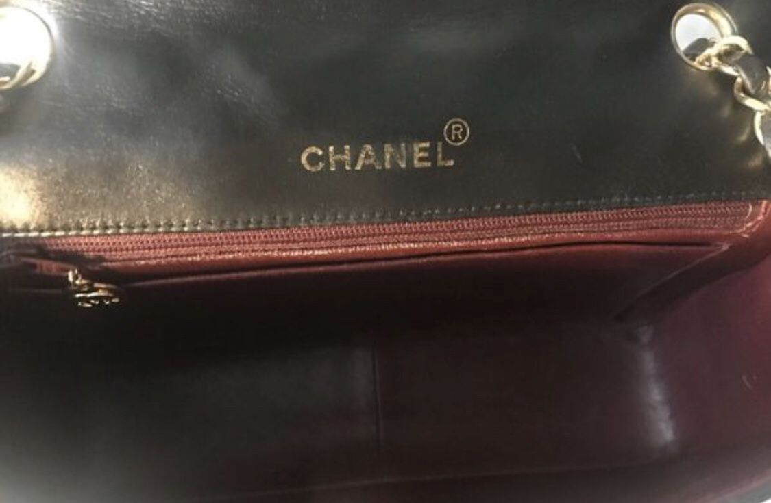 AUTHENTIC CHANEL DIANA BAG for Sale in Kirkland, WA - OfferUp