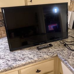 32 Inch Tv  With Remote