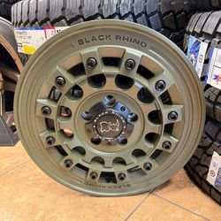 Rines 17x8 Black Rhino Fuji 5x127 