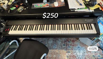 M-Audio Hammer 88 MIDI Keyboard with Matching Stand