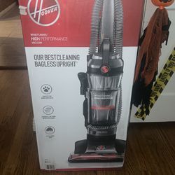 Hoover Wind tunnel High Performance Pet Bagless Vacuum Cleaner 