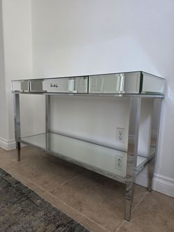 Modern Mirrored Console Table with Drawer – Like New