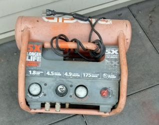 RIDGID 4.5 Gallon Portable Air Compressor