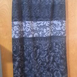 Amanis Blue Floral Midi Skirt Size Large