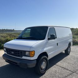 2006 Ford E-350