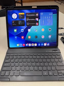 M4 iPad 13 Inches Mint