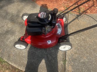 Yard Machines 22-inch 123cc Push Lawn Mowerd