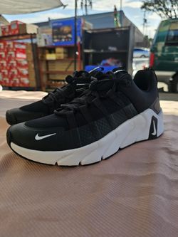 Nike Shies Metcon 7 - Size 10 - NO BOX