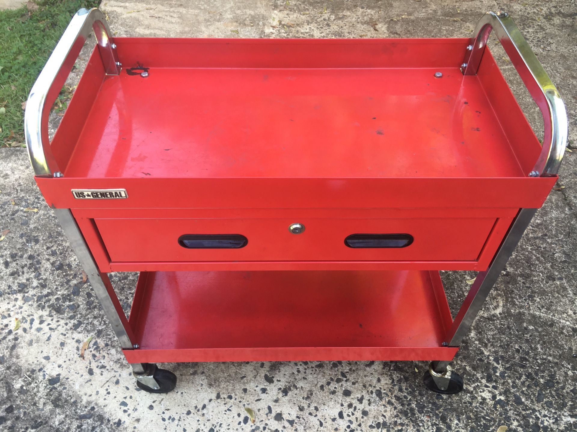 Us General Mechanic tool cart with key