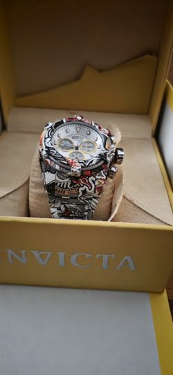 Invicta Men  Bolt Zeus Hydroplated Graffiti Chronograph Silver Dial