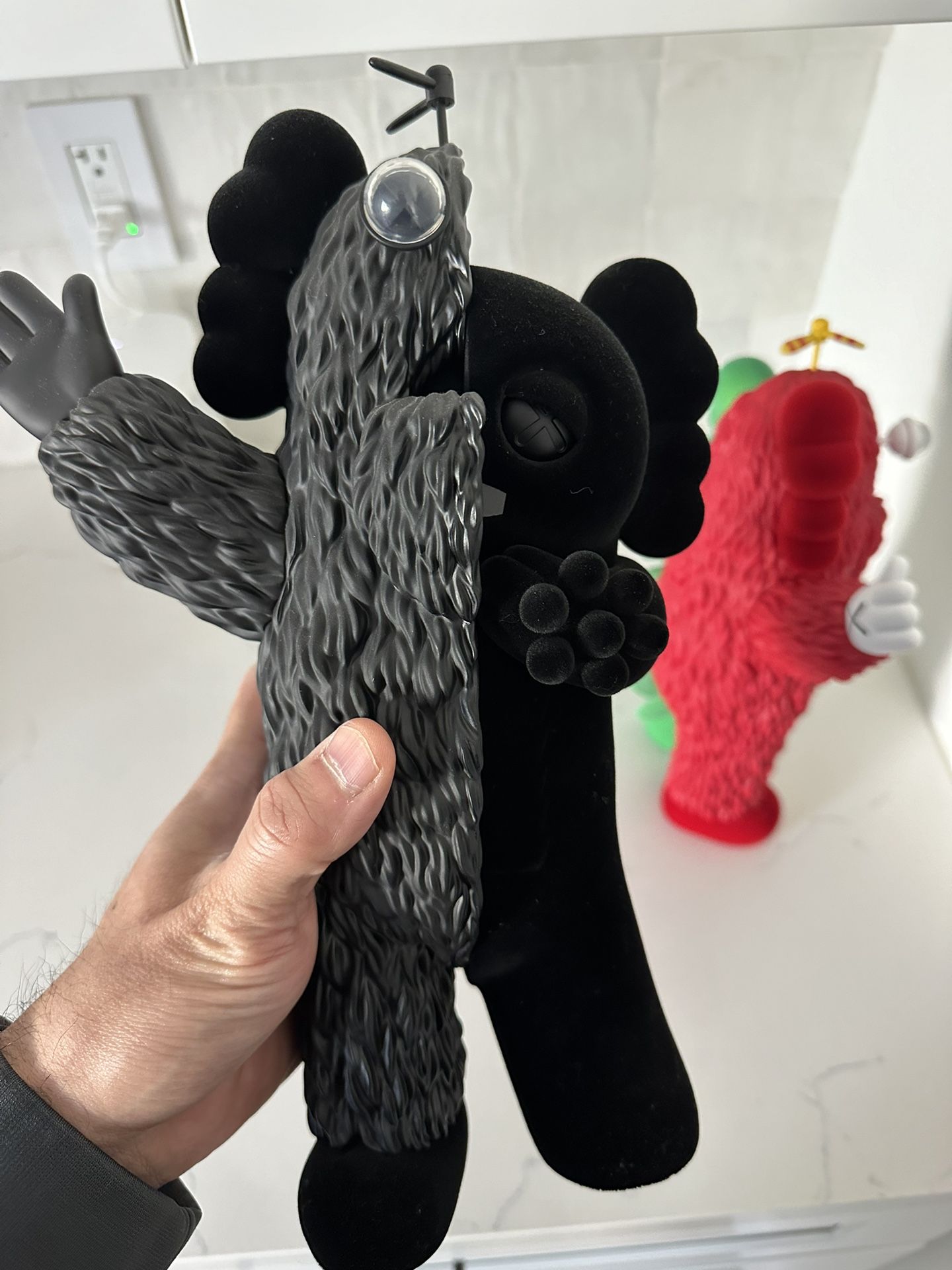 Kaws KACHAMUKKU figure Holiday