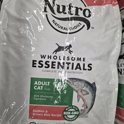 Nutro Cat Food 14lbs
