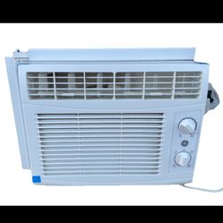 GE Air Conditioner - Window Unit
