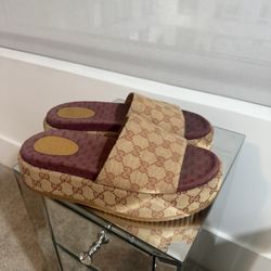 Gucci Slippers Size 12(42)