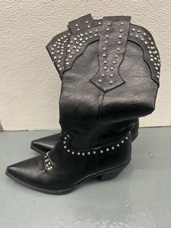 Boots size 7
