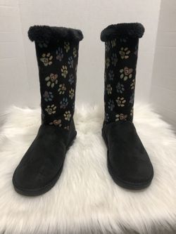 Women boots size 10