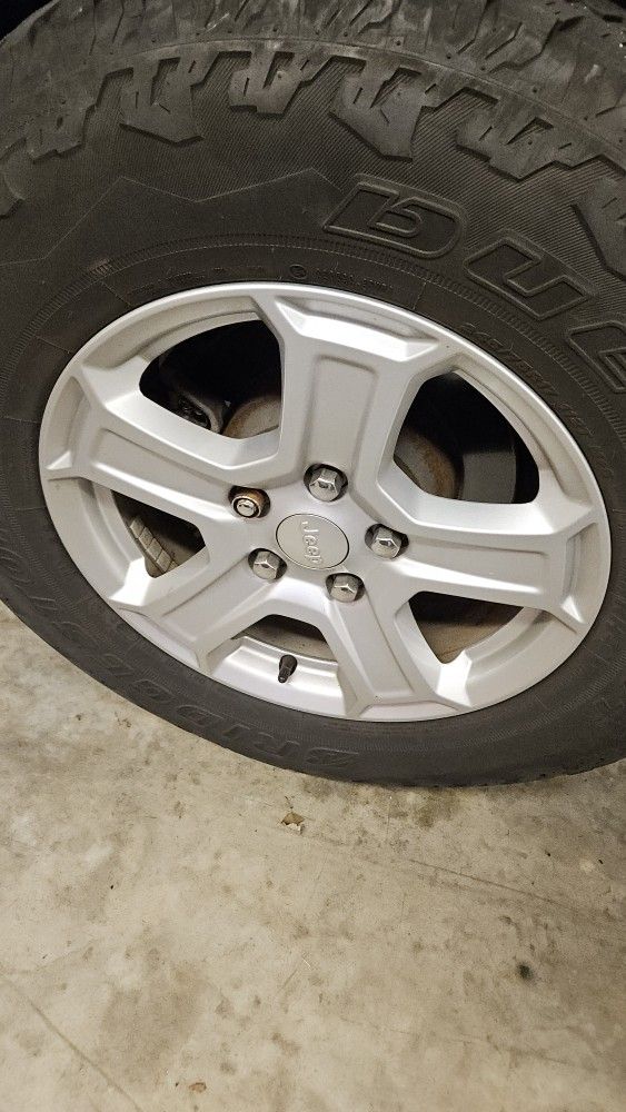 5 Jeep Wheels And Tires