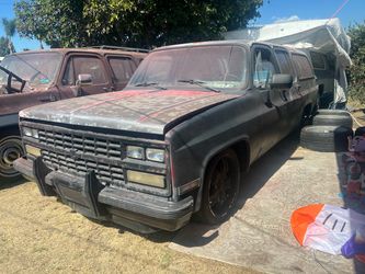 1989 suburban parts truck