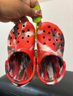 Boy toddler crocs 8c