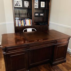 Hooker Furniture - Executive Desk 