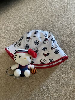 New Hello Kitty Clippers Shoulder Plush And Bucket Hat
