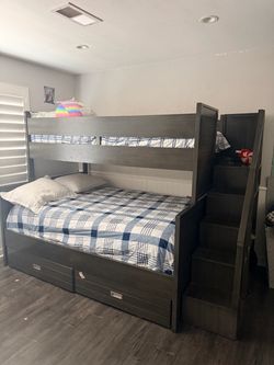 Bunk bed over full