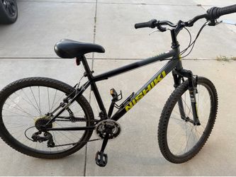 Pueblo Nishiki black mountain  bike 16”