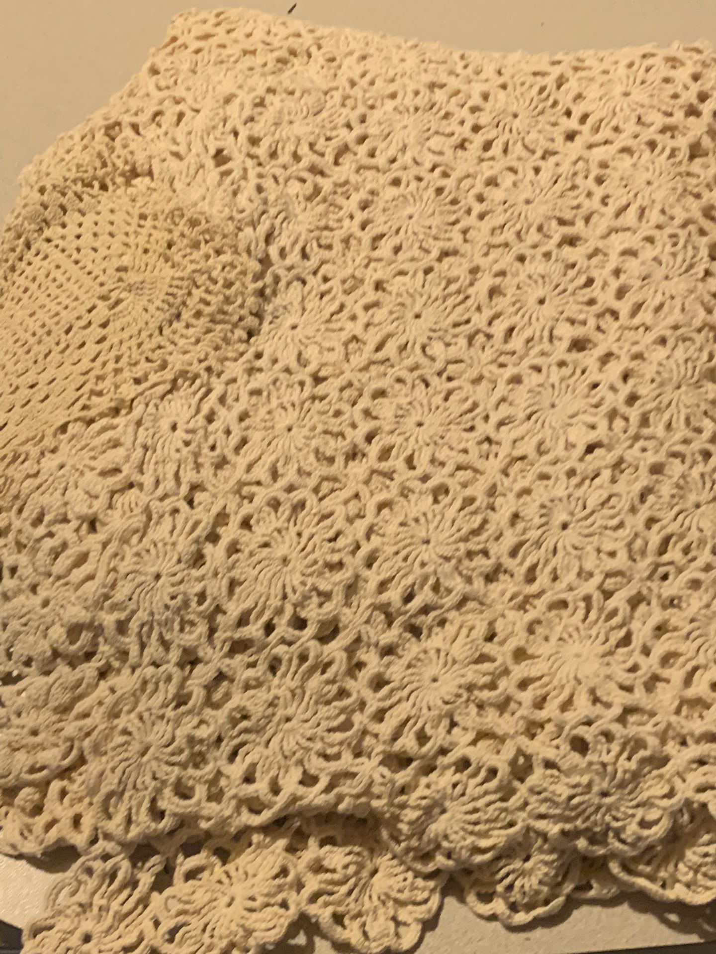 Hand Crochet Doiles