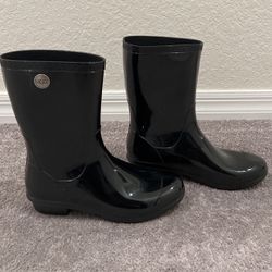 UGG Rain/Winter Boots never used! 
