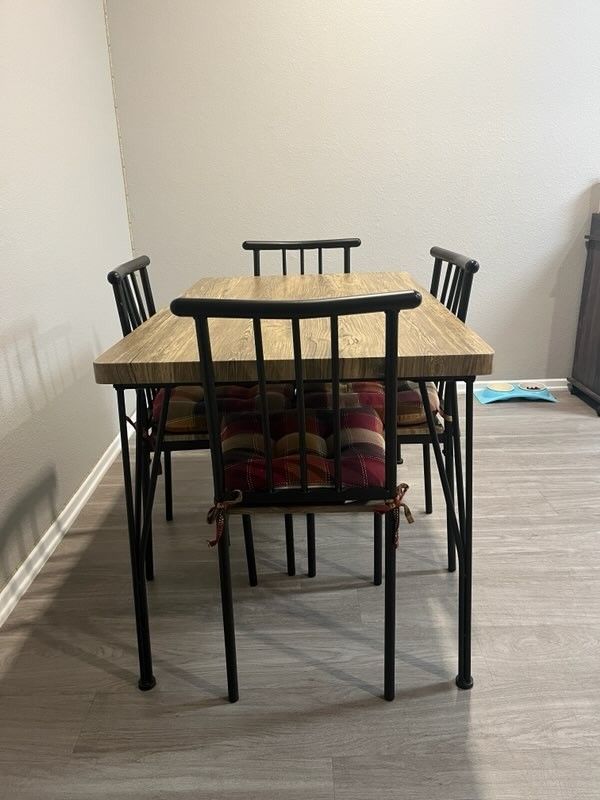 Table And 4 Chairs 