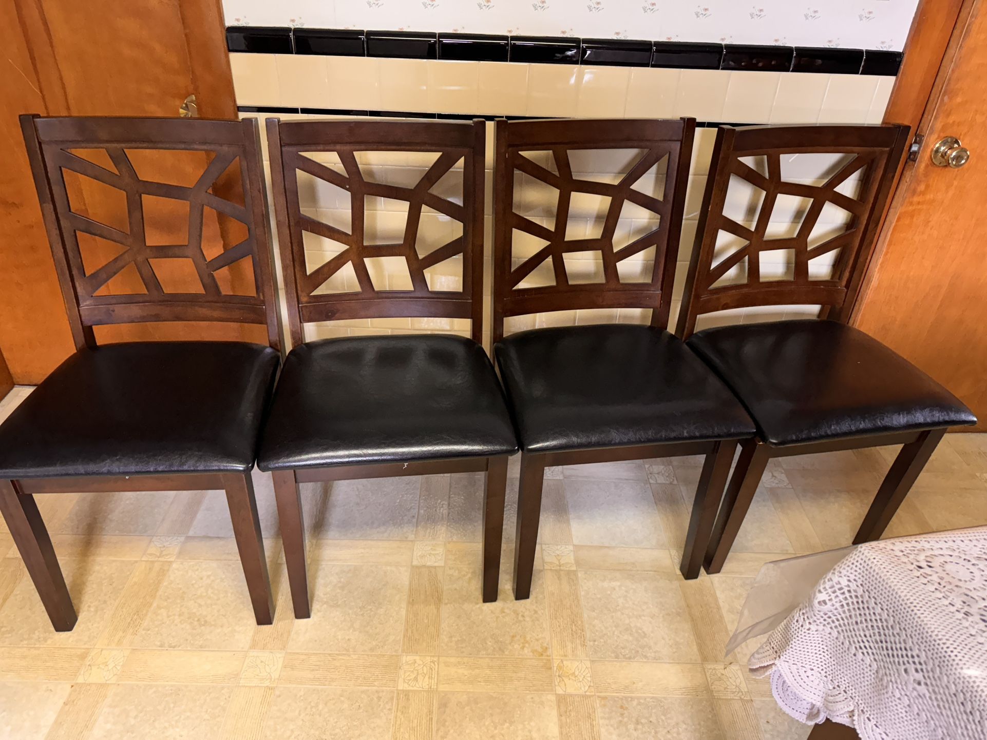 Set Of 6 Chairs