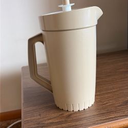 Tupperware Pitcher 
