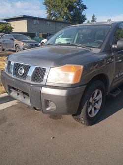 Vendo dos carros para partes  con título en mano