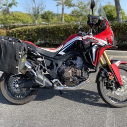 2017 Honda Africa Twin DCT