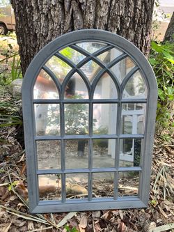 Arched mirror