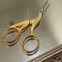 Gold bird scissor