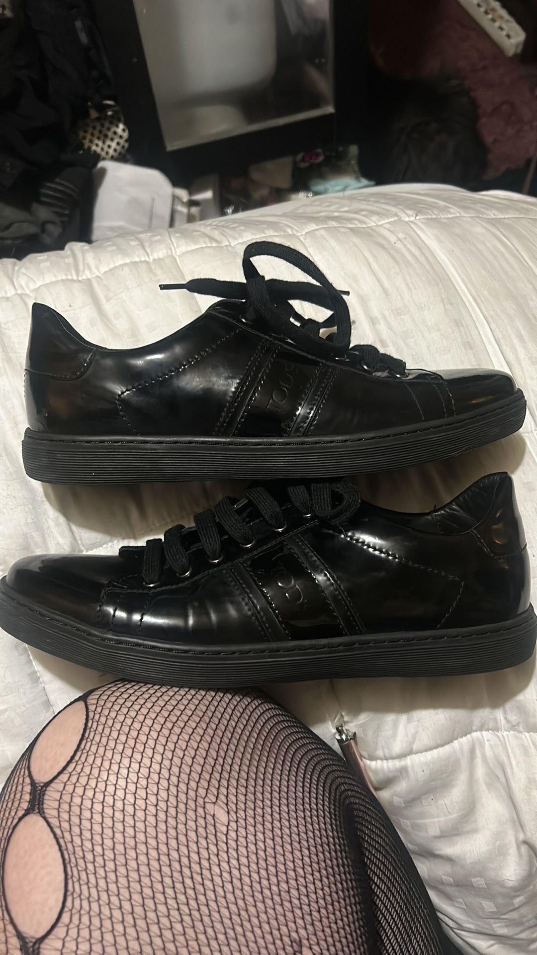 Authentic TOD’S Brand Low Top Black Leather Sneakers (like New)