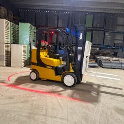 2019 Yale 8,000 lbs capacity forklift