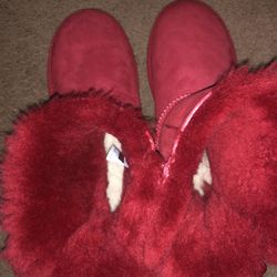 Red Uggs Boot
