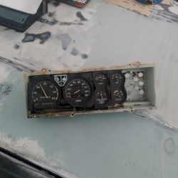 Gbody Gauge Cluster With Housing 