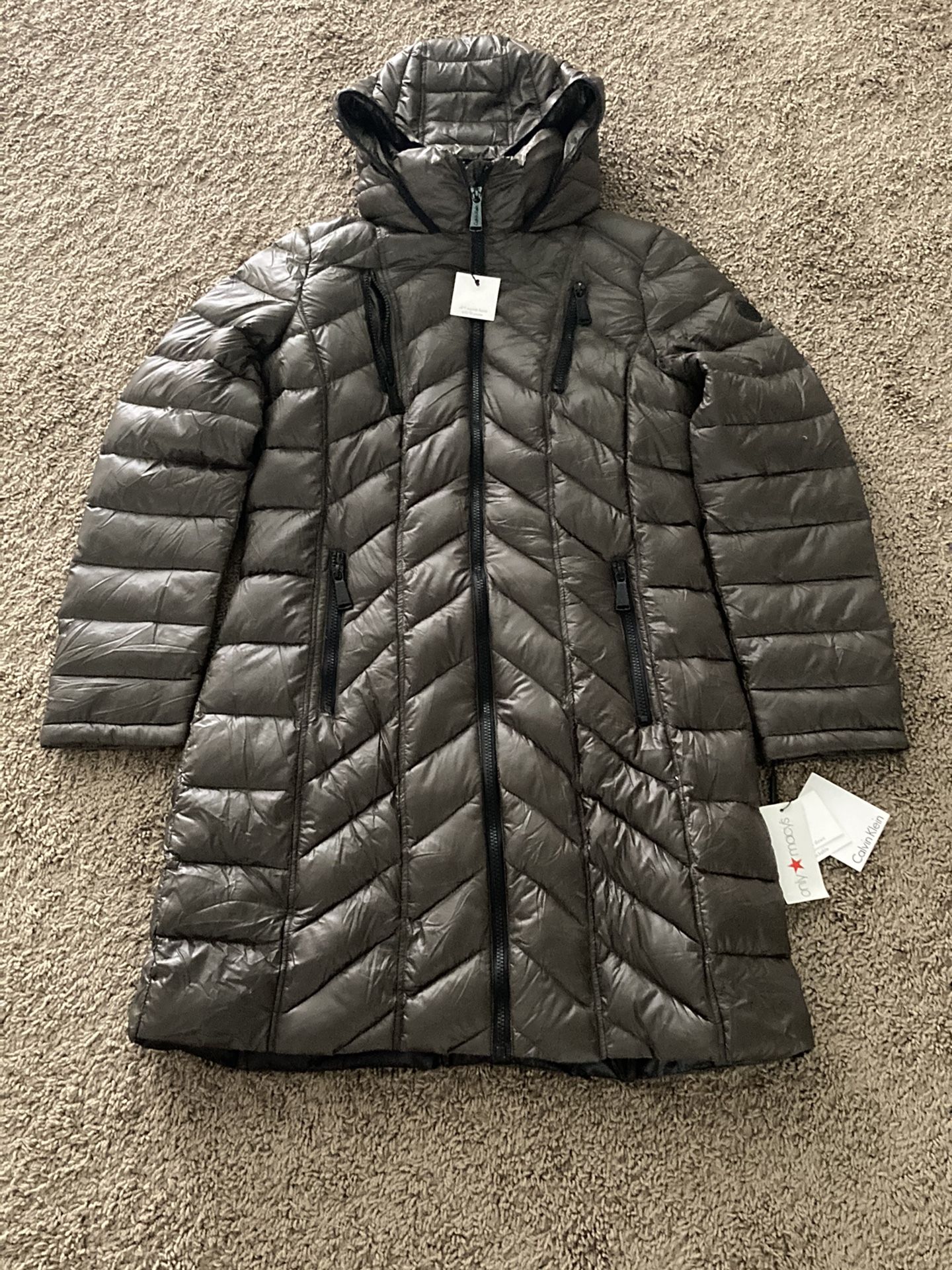 New Calvin Klein puffer jacket Medium