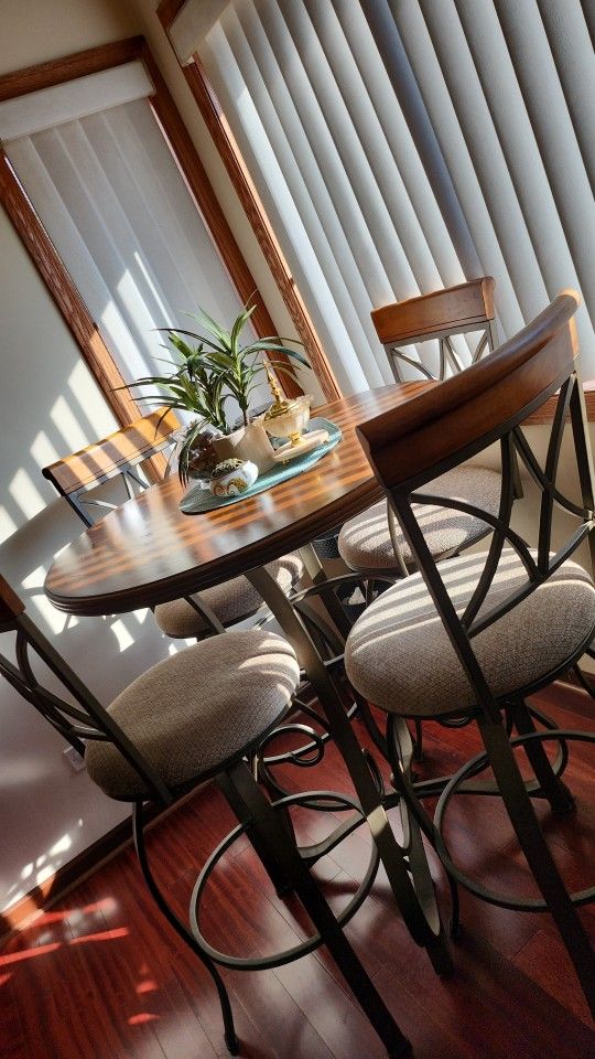 Breakfast Table