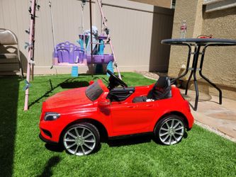 Kids Mercedes Ride-On Car – Excellent Condition