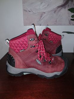 Women's Keen boots