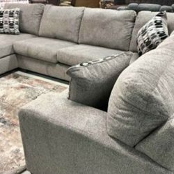 ‼️Ballinasloe Platinum Sectional Oversized ‼️