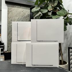 13.6” MacBook Air M2 Chip 8gb 256gb